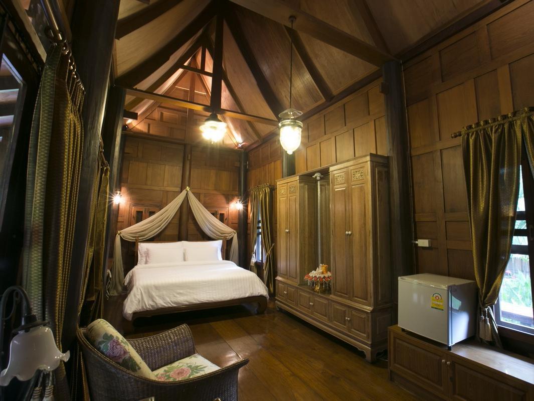 Tewa Boutique Hotel Банкок Екстериор снимка